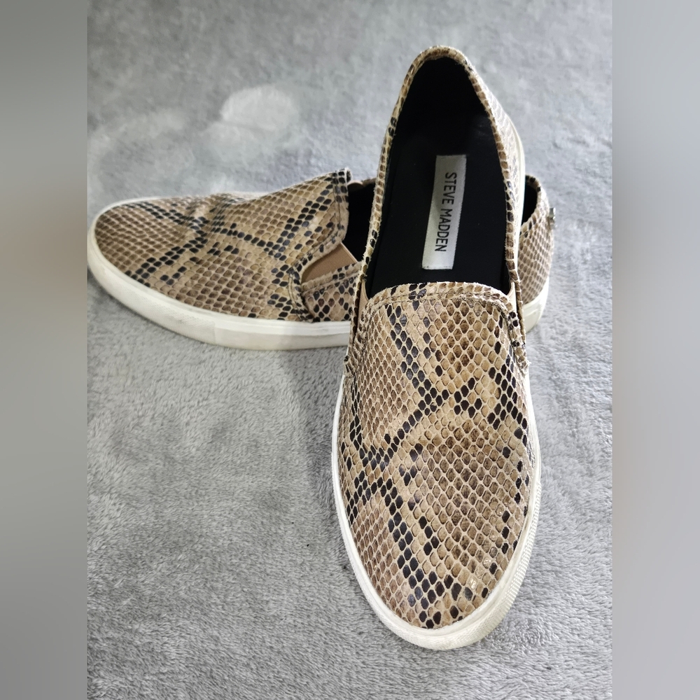 Steve Madden Shoes Womens Size 9.5M Brown Snake Print Slip On Casual Symba Flats